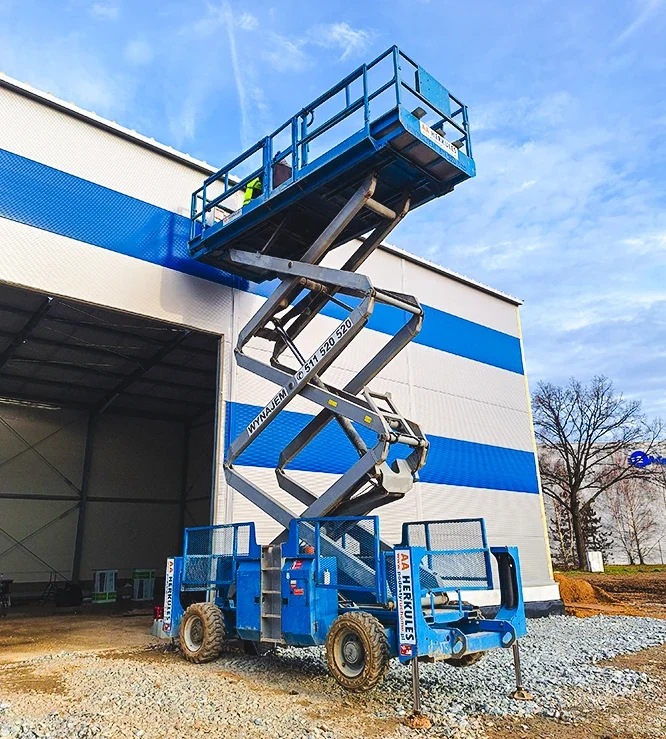 podnośnik nożycowy terenowy